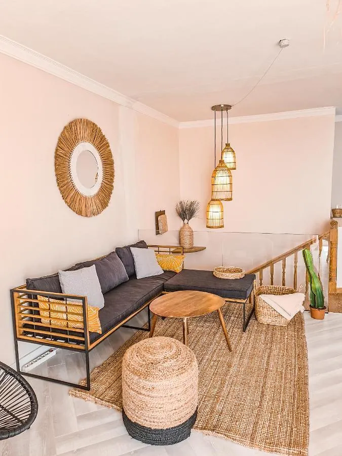 Oceanview Boutique House, 125 Sqm, Parking, Sunset Rooftop Costa Adeje  Prázdninový dům