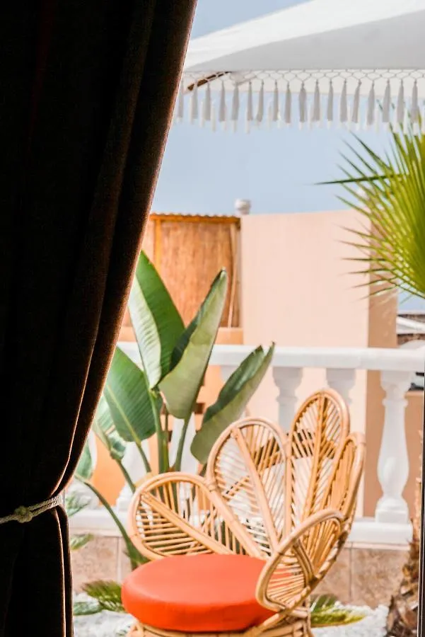 Oceanview Boutique House, 125 Sqm, Parking, Sunset Rooftop Costa Adeje  Prázdninový dům Costa Adeje (Tenerife)